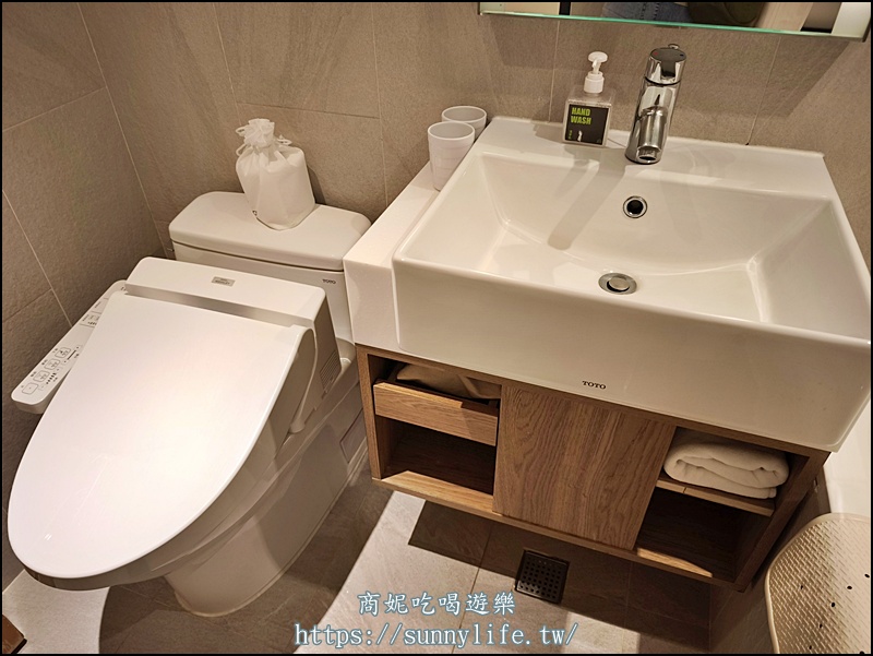 老爺會館台北南西|台北旅遊中山區便宜飯店推薦!近捷運、新光三越交通便利.含自助式早餐、24H咖啡廳、免費洗衣烘衣