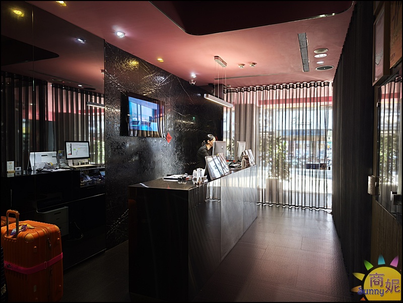 薆悅酒店西寧館|台北西門町高CP值精品飯店！交通便利下樓即是美食逛街天堂，白天晚上都不無聊