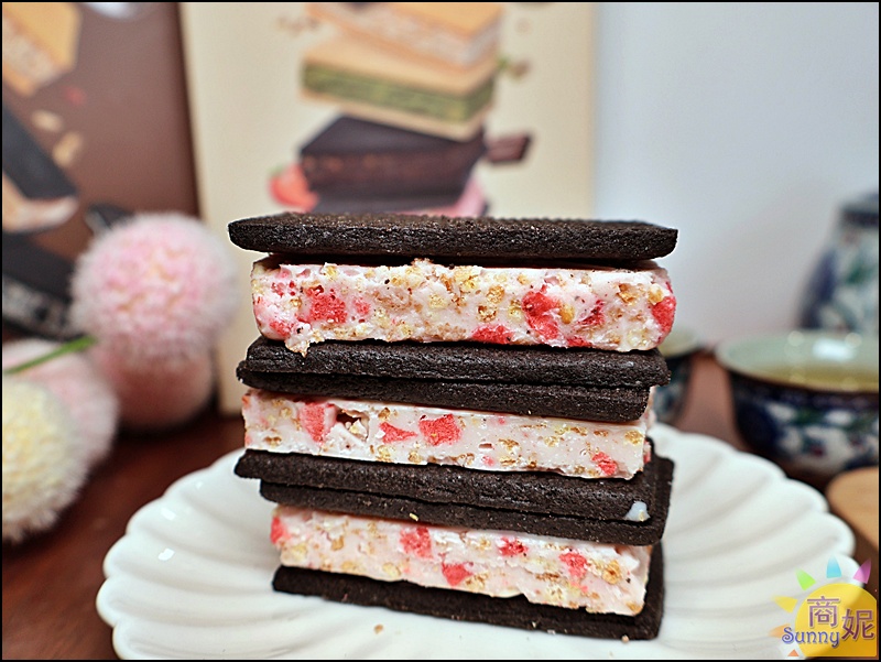 曉翮流域|厚餡夾心內餡厚到藏不住！台中伴手禮推薦，開賣秒殺的午茶首選最新6口味濃郁登場