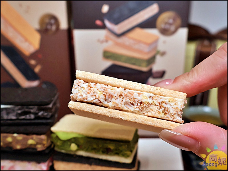 曉翮流域|厚餡夾心內餡厚到藏不住！台中伴手禮推薦，開賣秒殺的午茶首選最新6口味濃郁登場