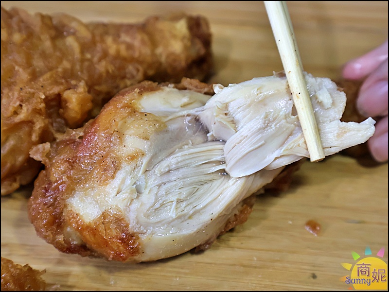 伙伕炸雞中美店|台中向上市場美食推薦!65元超大雞排、雞翅6支100元下午茶點心宵夜必吃外酥內噴汁CP值爆表 伙伕炸雞中美店|台中向上市場美食推薦!65元超大雞排、雞翅6支100元下午茶點心宵夜必吃外酥內噴汁CP值爆表