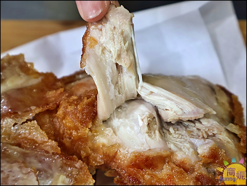 伙伕炸雞中美店|台中向上市場美食推薦!65元超大雞排、雞翅6支100元下午茶點心宵夜必吃外酥內噴汁CP值爆表 伙伕炸雞中美店|台中向上市場美食推薦!65元超大雞排、雞翅6支100元下午茶點心宵夜必吃外酥內噴汁CP值爆表