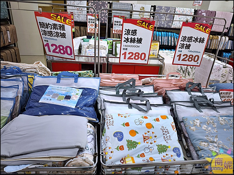 大甲寢具特賣！台中最便宜寢具 工廠直營換季出清天絲純棉床包組799起，涼被枕頭買一送一千元有找