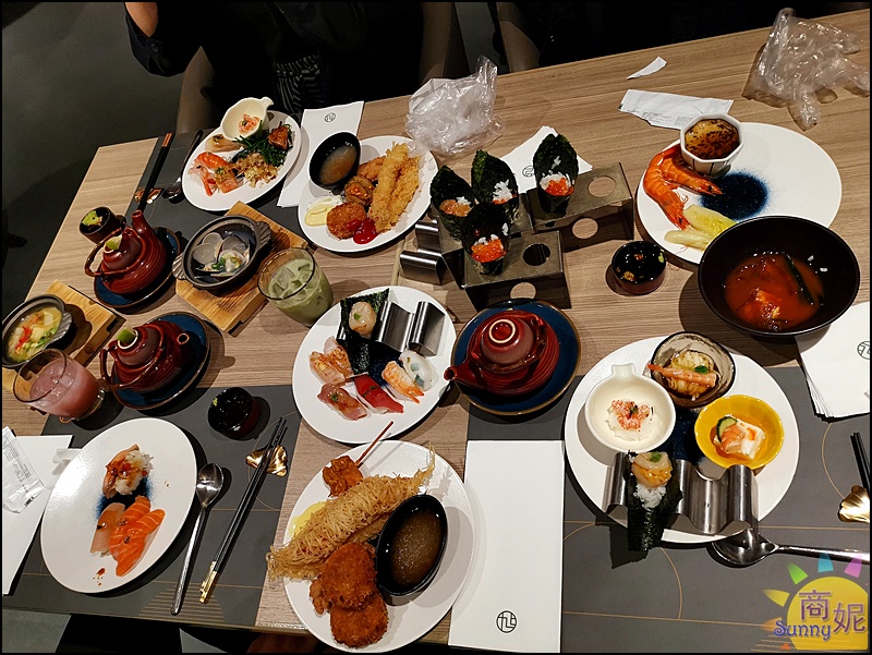 台中吃到飽【旭集台中店】頂級日式Buffet插旗大遠百！最新餐價、訂位攻略、9大主題餐檯必吃亮點全攻略