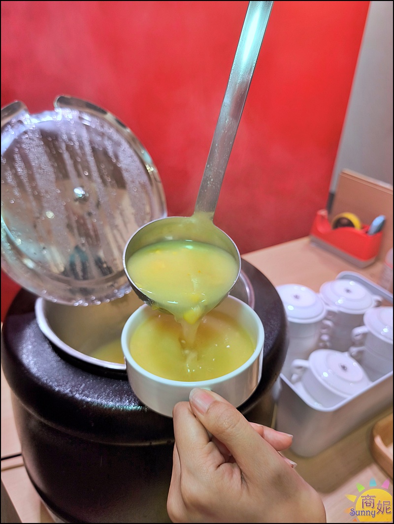 慢咖哩菜單｜台中超值咖哩百元出頭吃飽飽！內用玉米濃湯霜淇淋飲料吃到飽還免服務費
