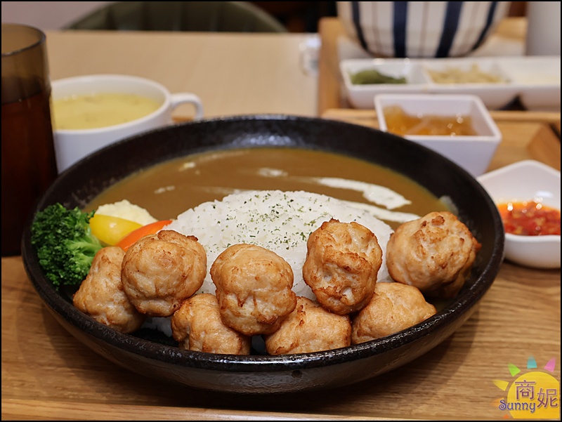 慢咖哩漢口店|台中北區美食平價咖哩定食139元起!玉米濃湯、霜淇淋、飲料吃到飽免服務費不限時 慢咖哩漢口店|台中北區美食平價咖哩定食139元起!玉米濃湯、霜淇淋、飲料吃到飽免服務費不限時