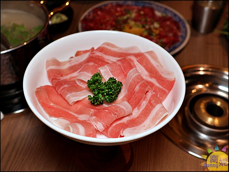 月團圓雞湯火鍋北屯店|台中北屯美食個人鴛鴦鍋,濃郁雞湯+超豐盛自助吧吃到飽398元起CP值爆表 月團圓雞湯火鍋北屯店|台中北屯美食個人鴛鴦鍋,濃郁雞湯+超豐盛自助吧吃到飽398元起CP值爆表