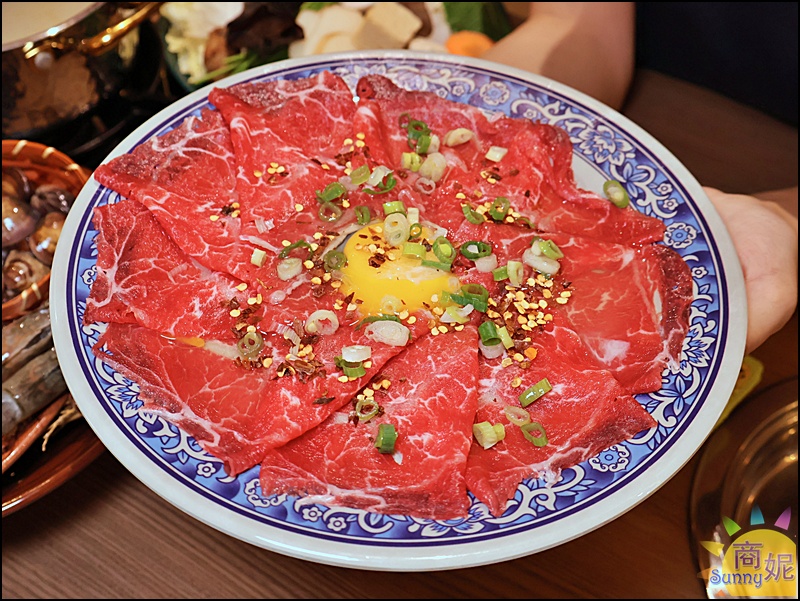 月團圓雞湯火鍋北屯店|台中北屯美食個人鴛鴦鍋,濃郁雞湯+超豐盛自助吧吃到飽398元起CP值爆表 月團圓雞湯火鍋北屯店|台中北屯美食個人鴛鴦鍋,濃郁雞湯+超豐盛自助吧吃到飽398元起CP值爆表