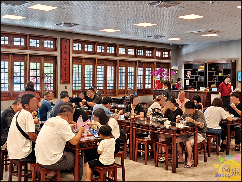 大鼎夏荷麵食館埔里店|苗栗超人氣牛肉麵開二店！古色古香寬敞空間、古董收藏免費參觀，古早味豆花吃到飽免服務費大型停車場交通便利