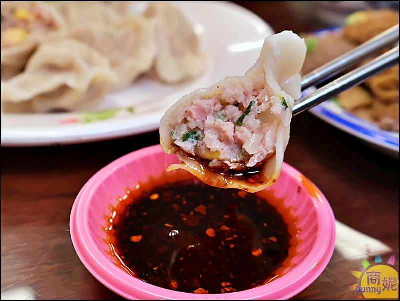 大鼎夏荷麵食館埔里店|苗栗超人氣牛肉麵開二店!古色古香寬敞空間、古董收藏免費參觀,古早味豆花吃到飽免服務費大型停車場交通便利 大鼎夏荷麵食館埔里店|苗栗超人氣牛肉麵開二店!古色古香寬敞空間、古董收藏免費參觀,古早味豆花吃到飽免服務費大型停車場交通便利