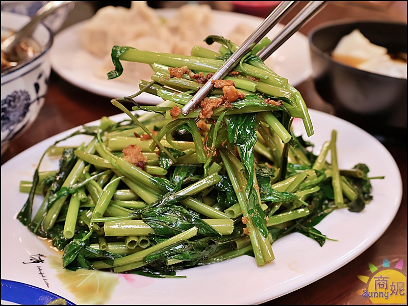 大鼎夏荷麵食館埔里店|苗栗超人氣牛肉麵開二店!古色古香寬敞空間、古董收藏免費參觀,古早味豆花吃到飽免服務費大型停車場交通便利 大鼎夏荷麵食館埔里店|苗栗超人氣牛肉麵開二店!古色古香寬敞空間、古董收藏免費參觀,古早味豆花吃到飽免服務費大型停車場交通便利