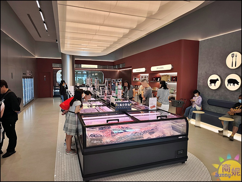 肉搏站北屯店｜台中最美肉品超市小家庭採買首選！平價高級肉品、客製化分切，舒適空間免費停車