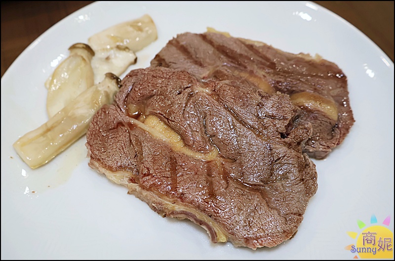 肉搏站北屯店｜台中最美肉品超市小家庭採買首選！平價高級肉品、客製化分切，舒適空間免費停車