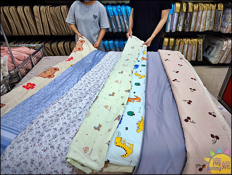 大甲寢具特賣！台中最便宜寢具 工廠直營換季出清天絲純棉床包組799起，涼被枕頭買一送一冬被千元有找