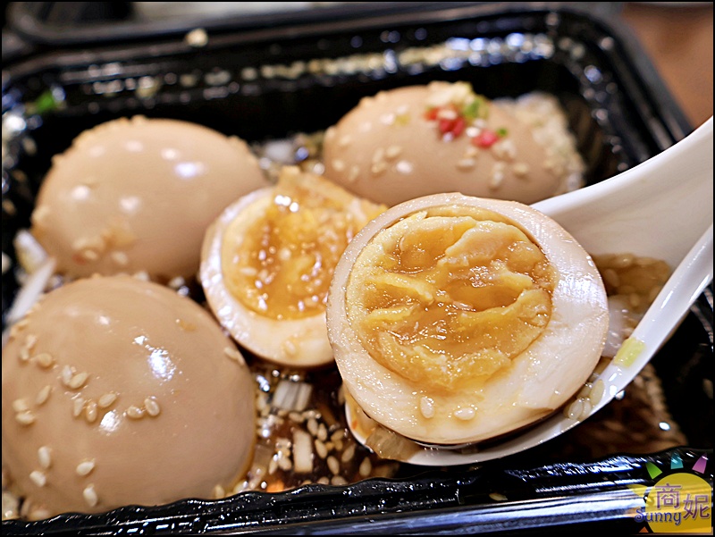 叁食初外帶櫃|食尚玩家報導老宅私房菜新光三越也有!招牌私房菜、個人養生煲湯外帶即食,現在還有8折優惠 叁食初外帶櫃|食尚玩家報導老宅私房菜新光三越也有!招牌私房菜、個人養生煲湯外帶即食,現在還有8折優惠