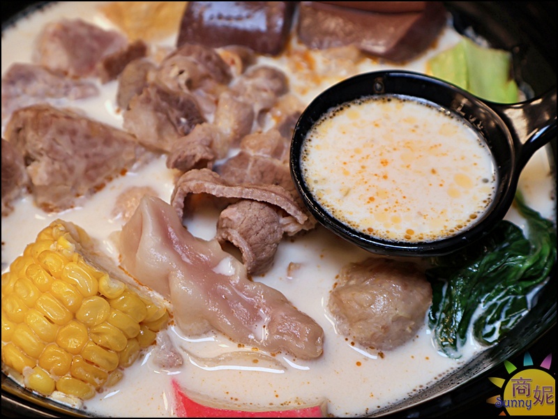 麻子辣蒙古麻辣燙|新竹排隊名店插旗台中！60種食材8元起，果凍麻辣鴨血神好吃 獨門白湯/蒙古紅湯辣度任選附飲料暢飲免服務費