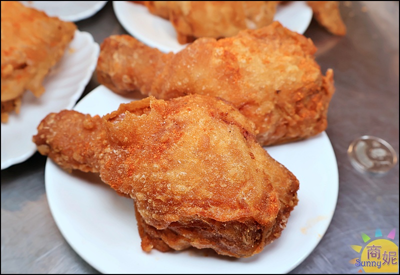 伙夫炸雞霧峰店｜霧峰平價美食爆汁炸雞！厚實大雞排65元雞翅6支100元，樹仁商圈中午就開賣CP值超高