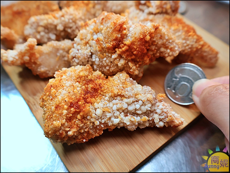 伙夫炸雞霧峰店｜霧峰平價美食爆汁炸雞！厚實大雞排65元雞翅6支100元，樹仁商圈中午就開賣CP值超高